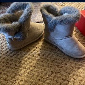Bear paw girl winter boots!